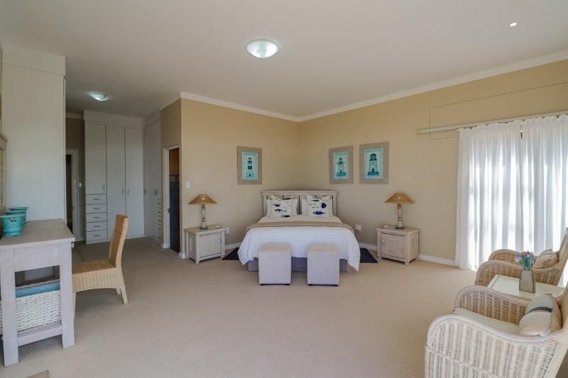 4 Bedroom Property for Sale in Jongensfontein Western Cape